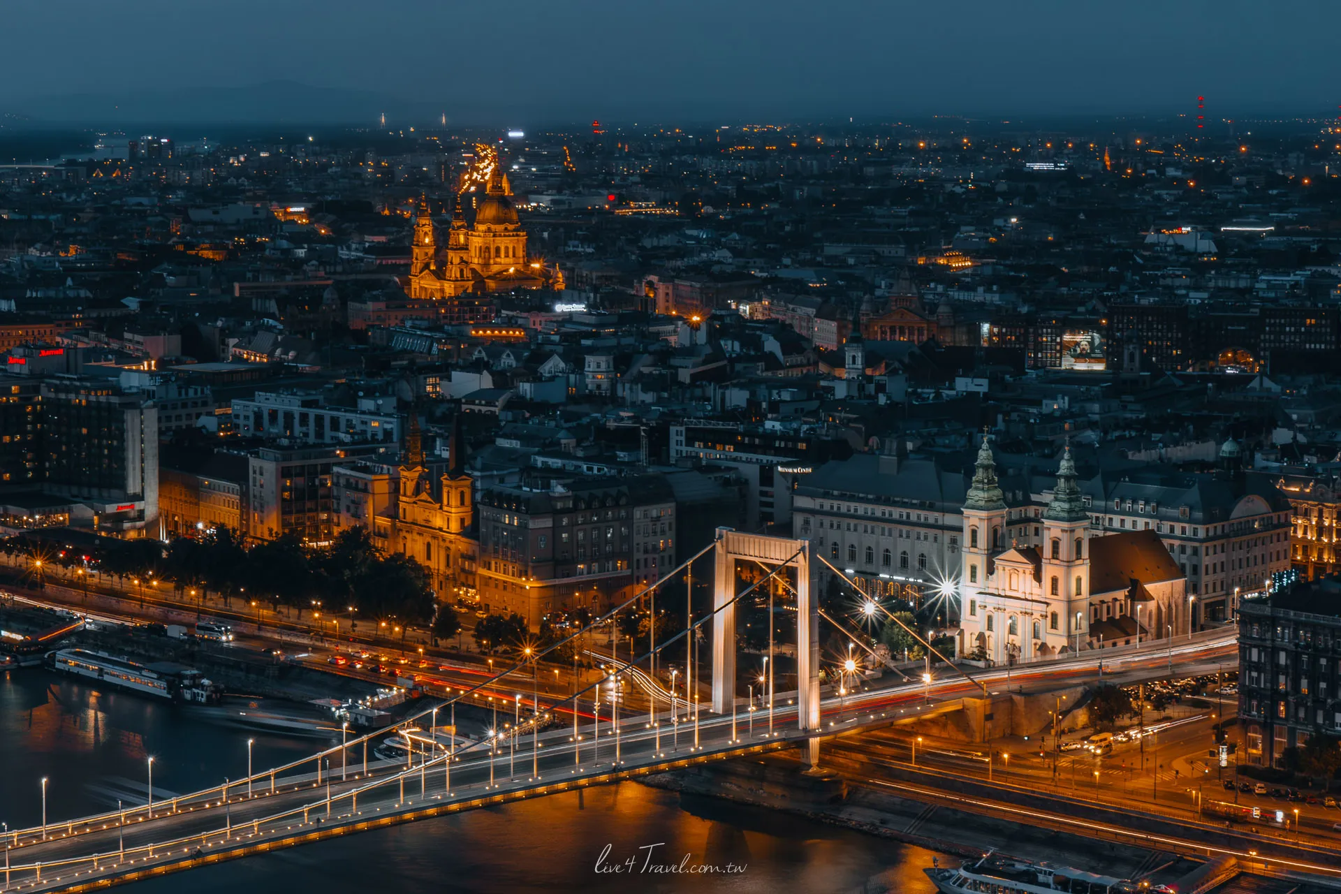 蓋勒特丘陵(Gellért Hill)夜景